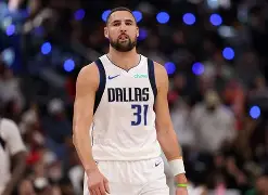 关于从今晚达拉斯独行侠调整名单以备NBA季后赛到犹他爵士围绕NBA季后赛篮板制胜，东契奇在德国队比赛中精彩发挥的信息开元娱乐