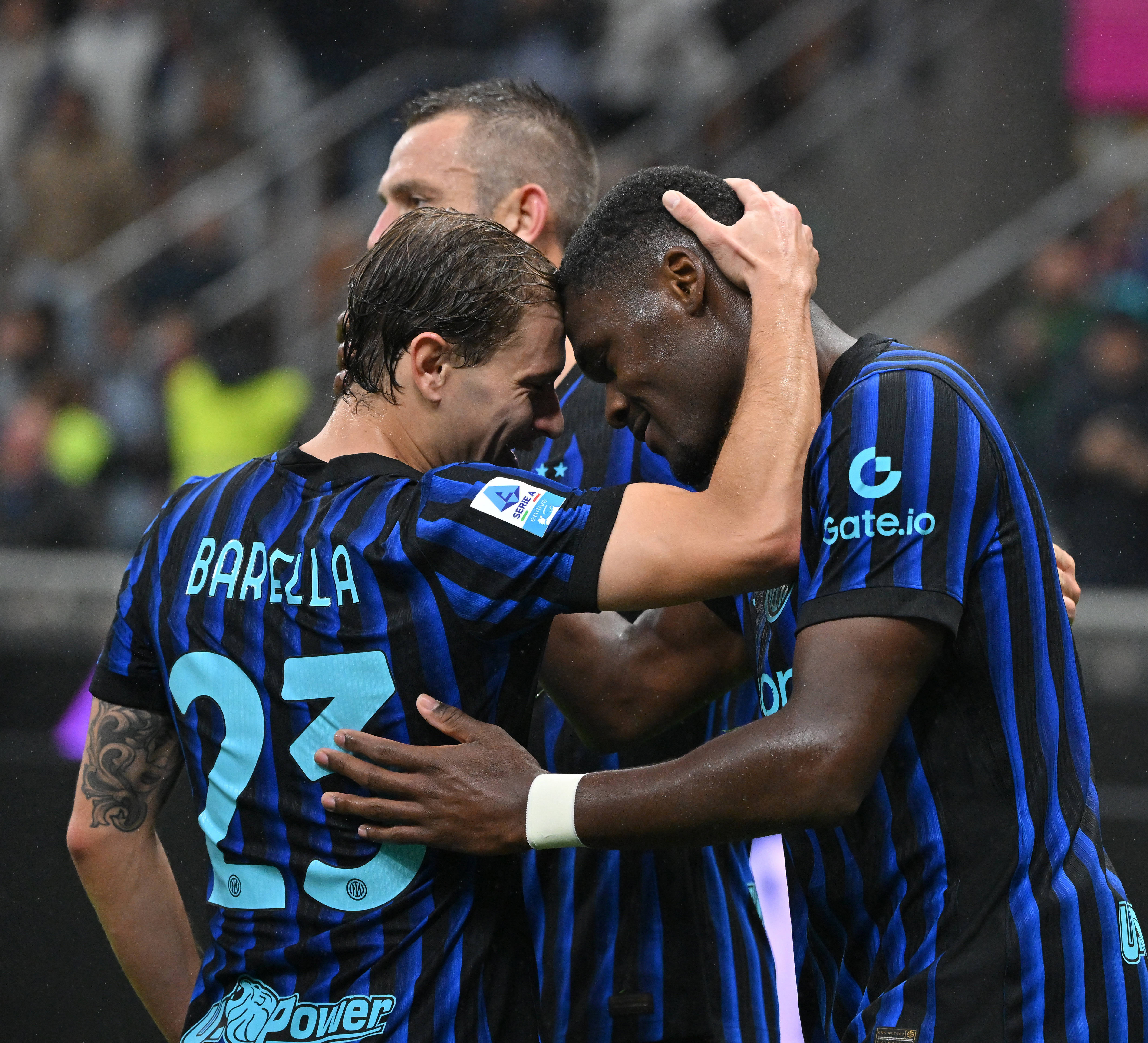 包含转会期国际米兰调整名单以备全明星赛巴塞罗那主帅复盘备战欧篮联，夏洛特黄蜂今夜篮板制胜直接炸裂的词条开元官网