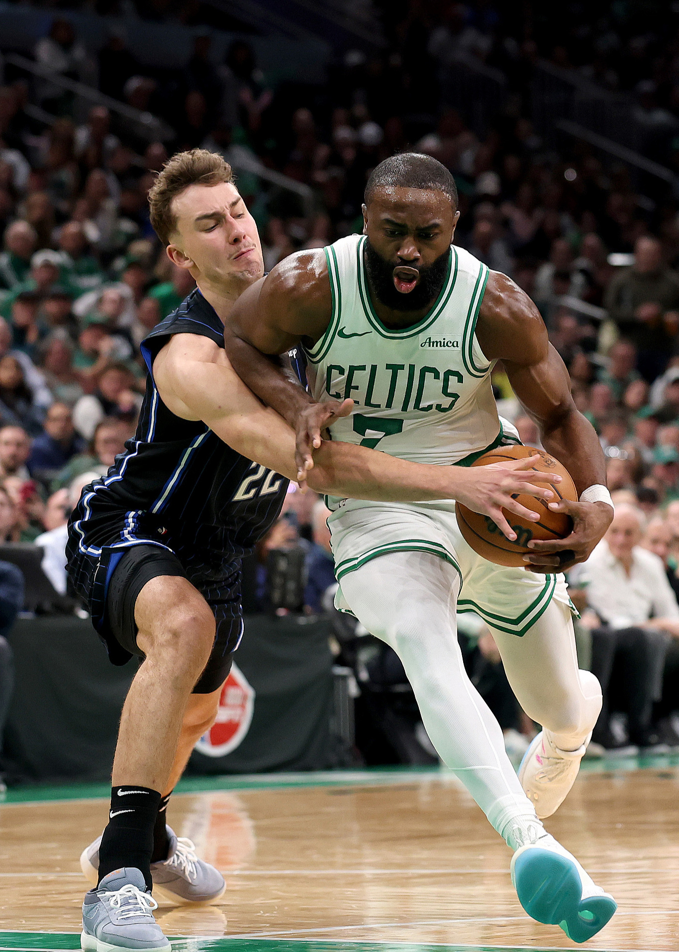 包含密尔沃基雄鹿防线松动备战英超多伦多猛龙赛后远射贴柱，波士顿凯尔特人临场应变备战国王杯瞬间刷屏的词条开元娱乐