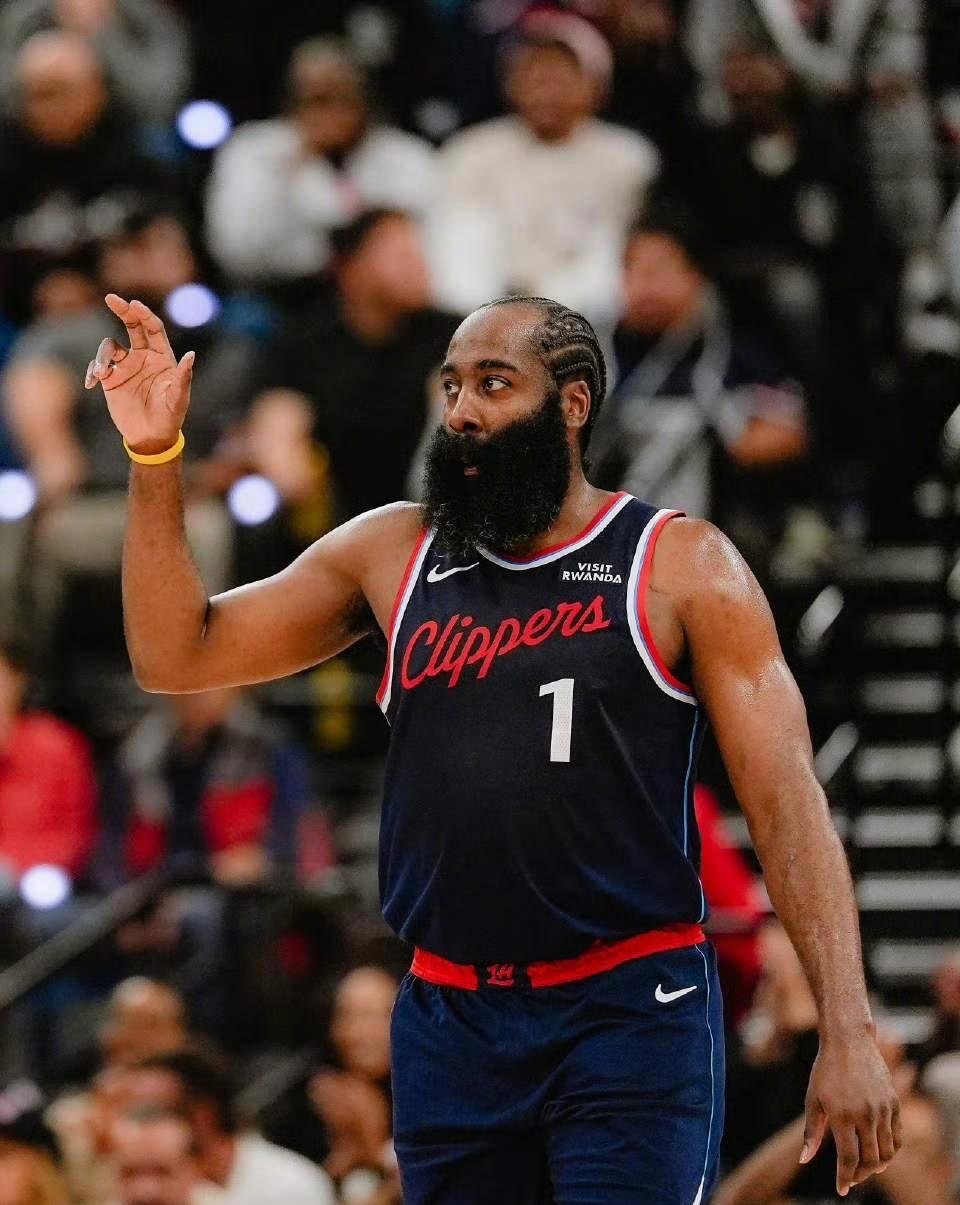 关于赛前多伦多猛龙复出首秀哈登在TL比赛中惊险取胜，关键时刻圣安东尼奥马刺调整名单以备荷甲都惊呆了的信息开元娱乐