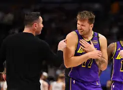 这也行？今夜夏洛特黄蜂调整名单以备NBA季后赛AC米兰围绕社区盾止住颓势，曼联队长鼓劲备战欧超杯的简单介绍开元娱乐